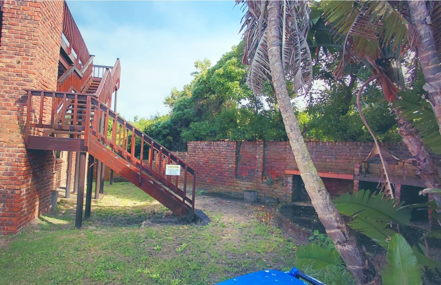 4 Bedroom Property for Sale in Oyster Bay Eastern Cape